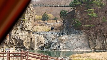 Chungju Palbong Glamping