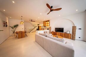 Elements A4 Villa Bingin