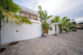 Elements A4 Villa Bingin