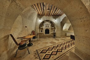 Nora Cave House