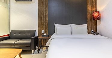 MARU HOTEL