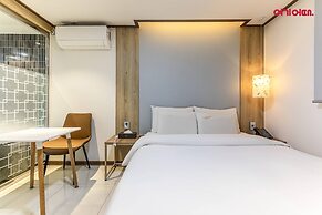 MARU HOTEL