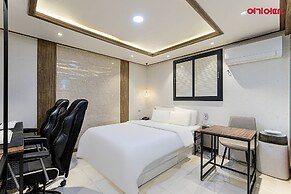 MARU HOTEL