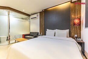 MARU HOTEL
