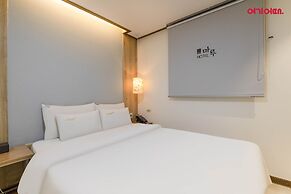 MARU HOTEL