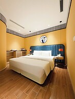 A25 Premium Hotel - 130 Ba Trieu