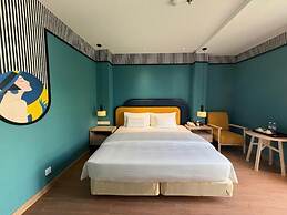 A25 Premium Hotel - 130 Ba Trieu