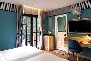 A25 Premium Hotel - 130 Ba Trieu
