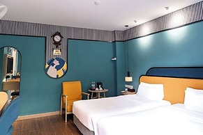 A25 Premium Hotel - 130 Ba Trieu