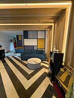 A25 Premium Hotel - 130 Ba Trieu