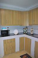 Lux Suites Taris Apartments Rongo