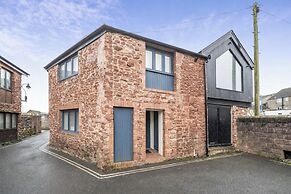 Seaside Cottage Escape in Paignton - Sleeps 4