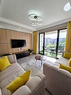 Lux suites 108 Riverside Apartments