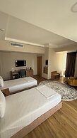 Saroy Gardens Hotel
