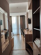 Saroy Gardens Hotel