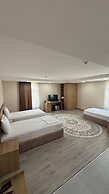 Saroy Gardens Hotel