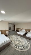 Saroy Gardens Hotel