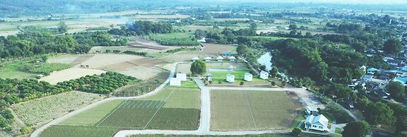 Naoat Resort Farm & Cafe