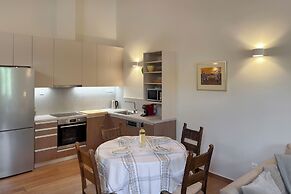 Lithos Residence