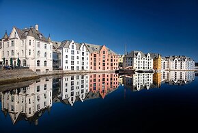 Cozy Apartment in Central Alesund Close to Everything