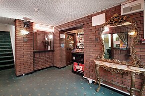 Royal Oakwell Hotel