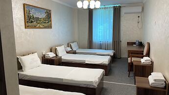 Qorasuv hotel