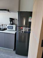 leo residence