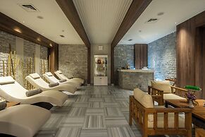 Luxury Garden Suites