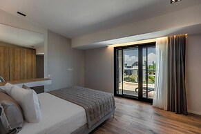 Luxury Garden Suites