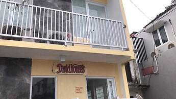 David Houses