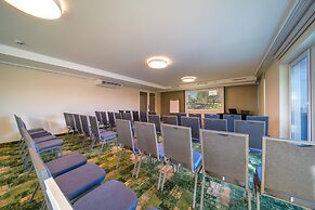 Green Garden Hotel
