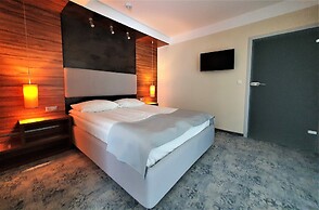 Green Garden Hotel