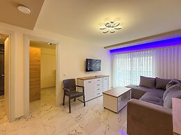 Blue Star Suites by SDR