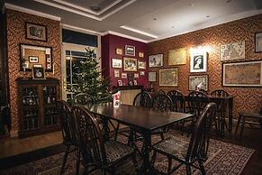 Royal Rooms