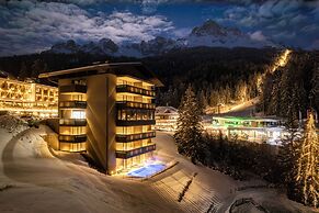 Alma Alpina Lodge