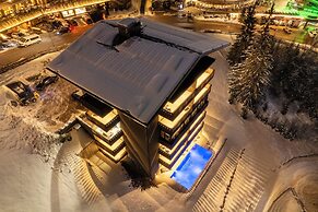 Alma Alpina Lodge