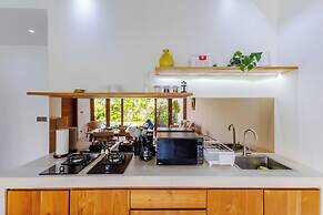 Villa Louna by Pertama Stay