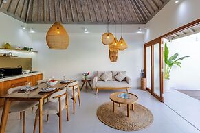 Villa Louna by Pertama Stay