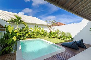 Villa Sylvia by Pertama Stay