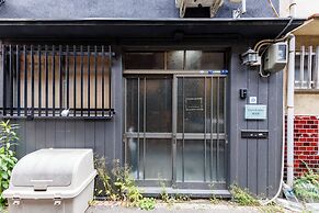 R-Guest Residence Tsurumibashi