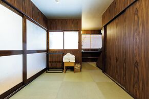 R-Guest Residence Tsurumibashi