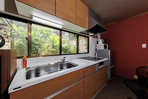 R-Guest Residence Tsurumibashi