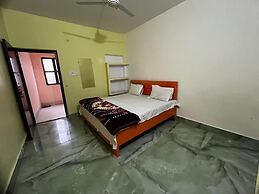 Hotel Rathore Paying Guest House Ayodhya
