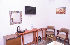 Kanz Boutique Hotel
