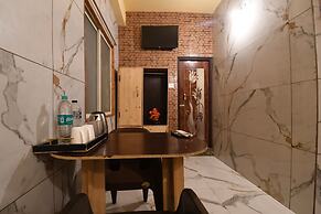 Hotel Plush