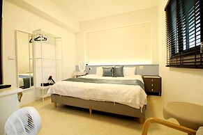Mooon House