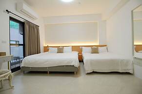 Mooon House