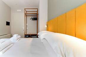 Velia Relais