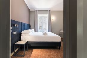 Velia Relais