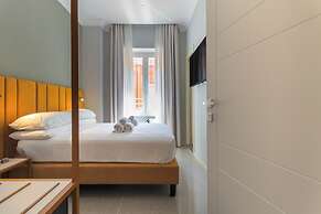 Velia Relais